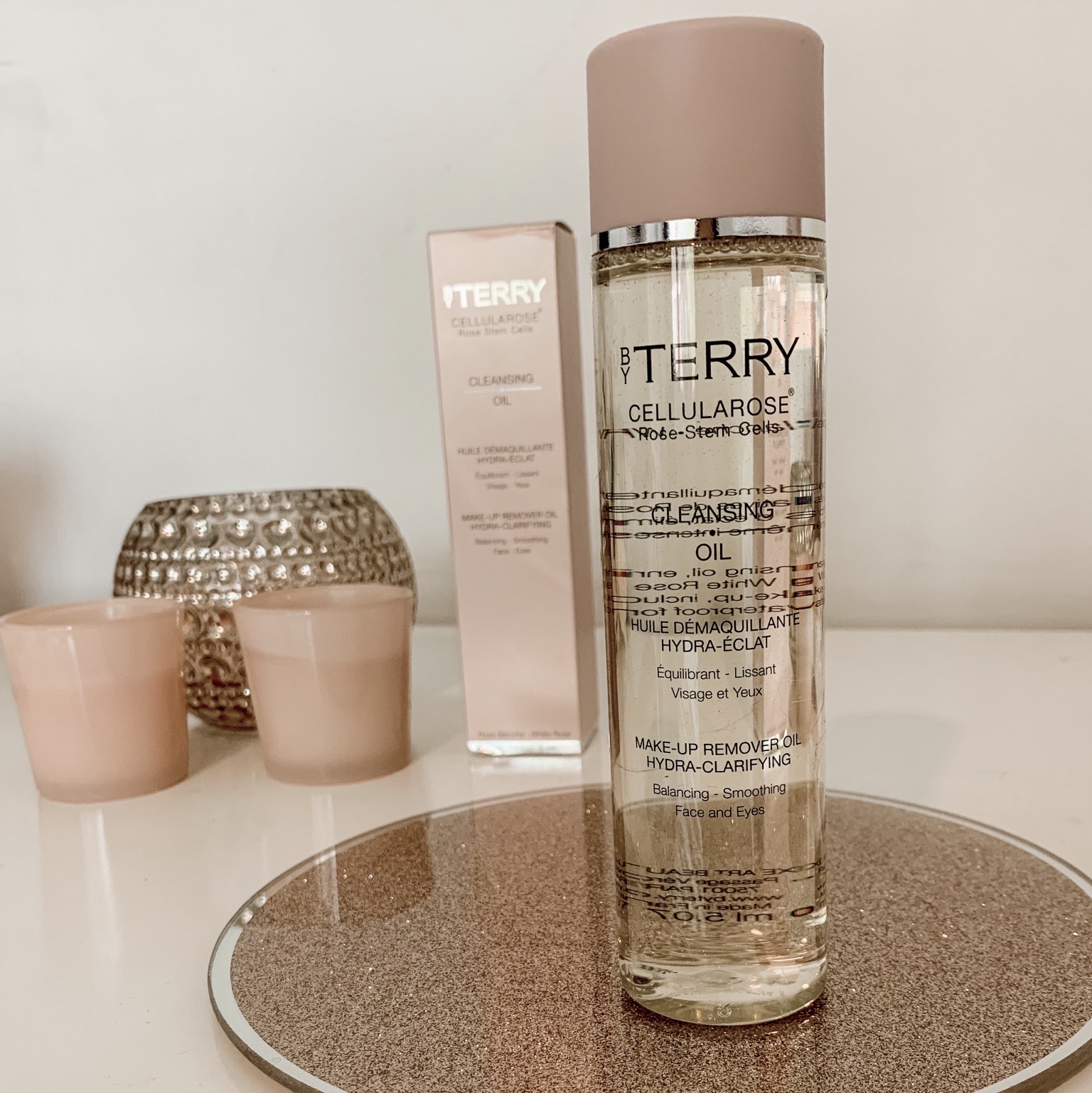 a bottle of the by terry Cellularose Skin Care cleansing oil